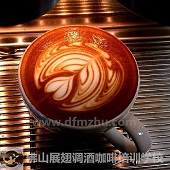 壓紋郁金香咖啡拉花、拿鐵作品